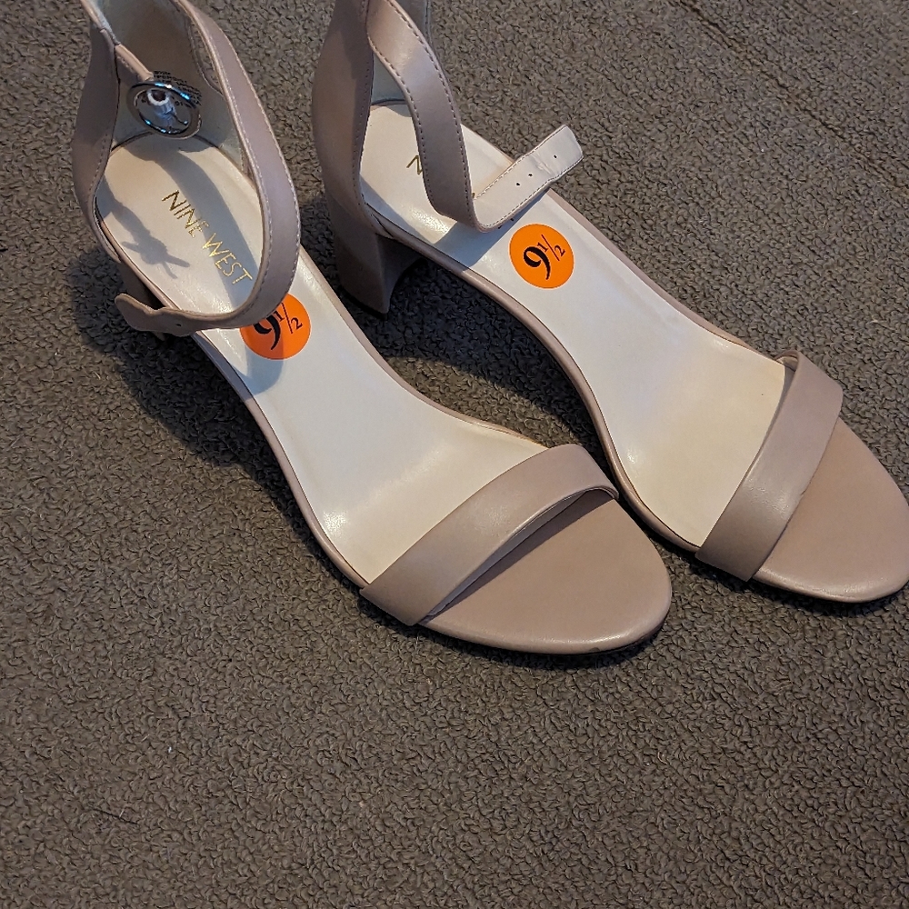 Nine West Light Natural 2 1/2 inches blocked heel sandals with strap.